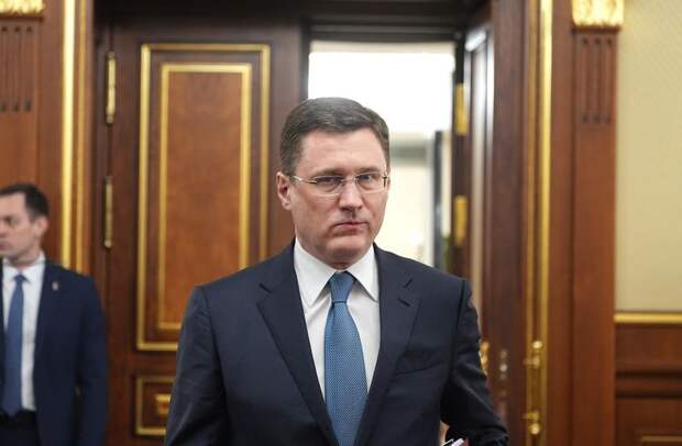 Новак сообщил о решении правительства не продлевать демпферный мораторий