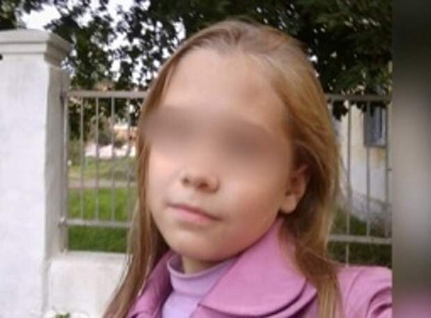 В Краснокамске за голодную смерть 14-летней девочки осудили завуча школы
