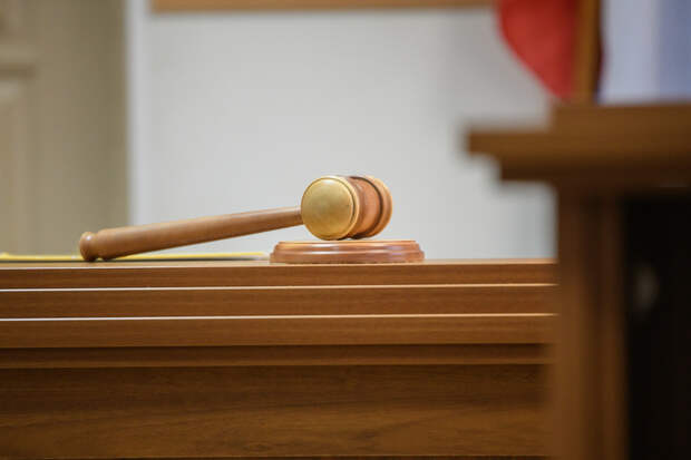 Суд постановил ликвидировать один российский банк