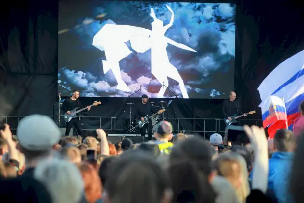 Как в Барнауле прошел патриотический концерт «Zа Россию»