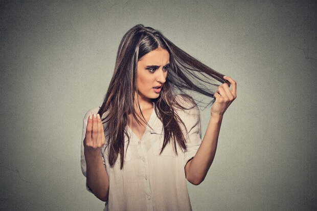 При первых проблемах с волосами не впадайте в панику и не занимайтесь самолечением