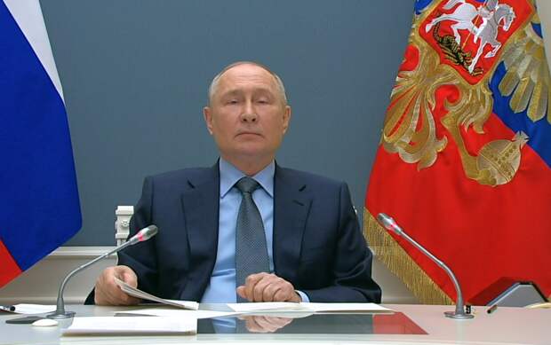 Идет внеочередной саммит "двадцатки" под председательством премьер-министра Индии Нарендры Моди. В заседании на старте саммита в режиме видеоконференции принял участие наш президент.-9