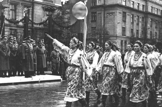 Не знаю, «реплика» получится или полноценное размышление, но мысли убежали куда дальше произошедшего в Белгородской области.-5