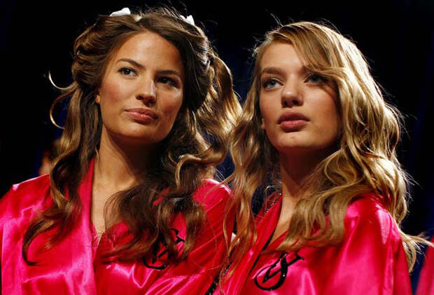 Показ Victoria's Secret 2011