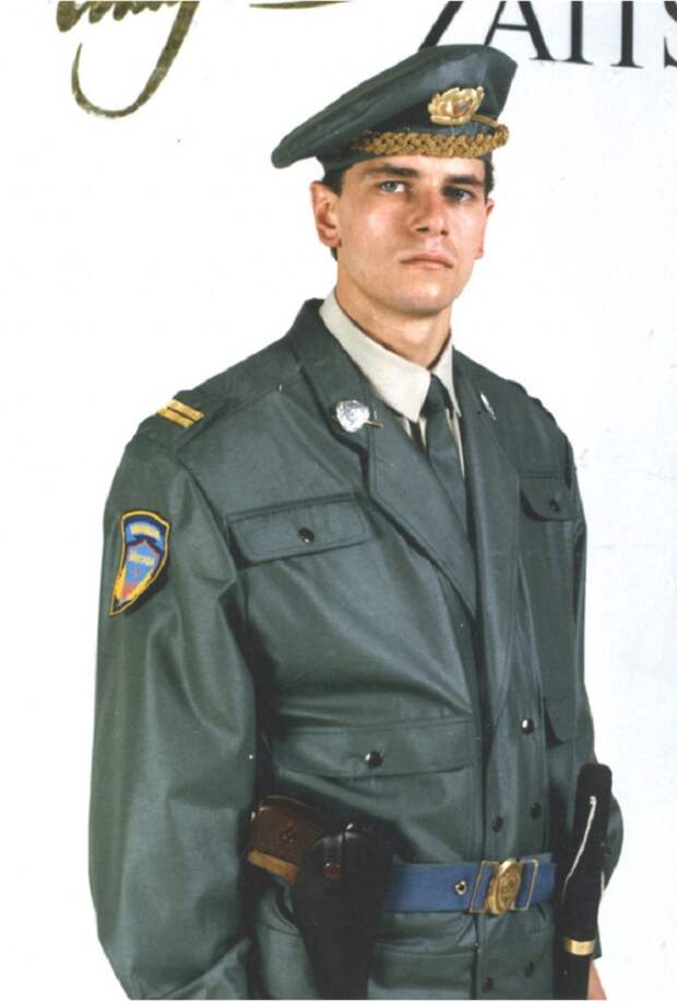 Экспериментальная униформа милиции 1989-1990 годов от Славы Зайцева