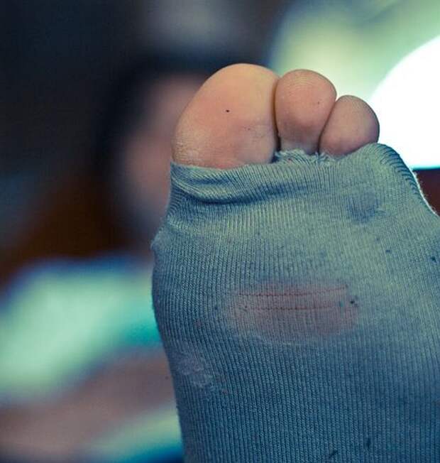 В Энгельсе сотрудник ПВЗ подменил ноутбуки на старые носки