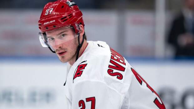 Свечников признан 1-й звездой матча «Каролина» — «Детройт»