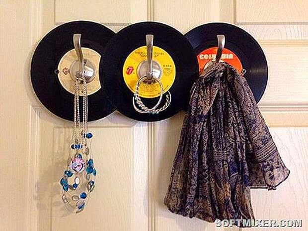 old-record-hat-and-coat-rack