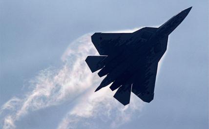 На фото: российский многофункциональный истребитель пятого поколения Су-57