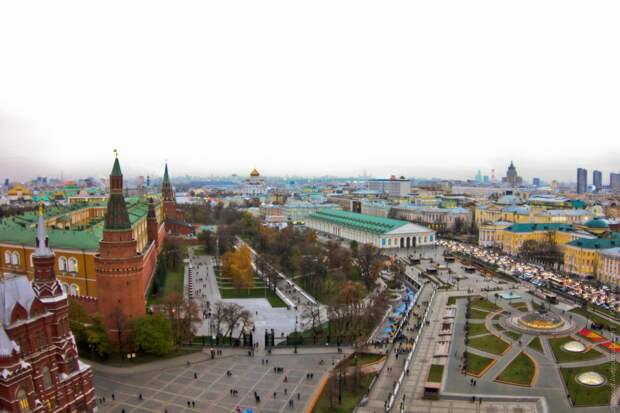 Александровский сад. Панорама Москвы 21 века. год 2015-й. Картинка