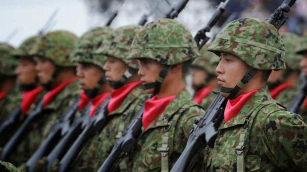 Япония планирует перебросить морпехов на базу США на Окинаве