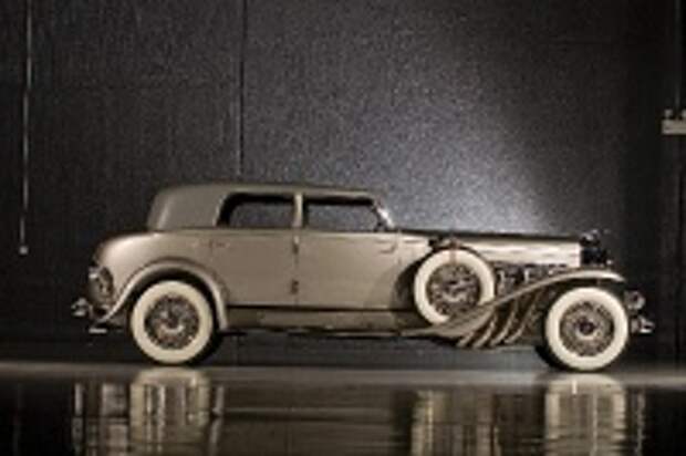 1932 Duesenberg J-546-2274 Torpedo Berline by Rollston 3