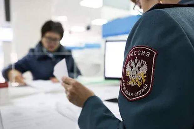 Юрист опроверг миф о взыскании налога за переводы денег на карту