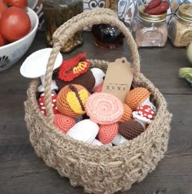 как связать грибы крючком