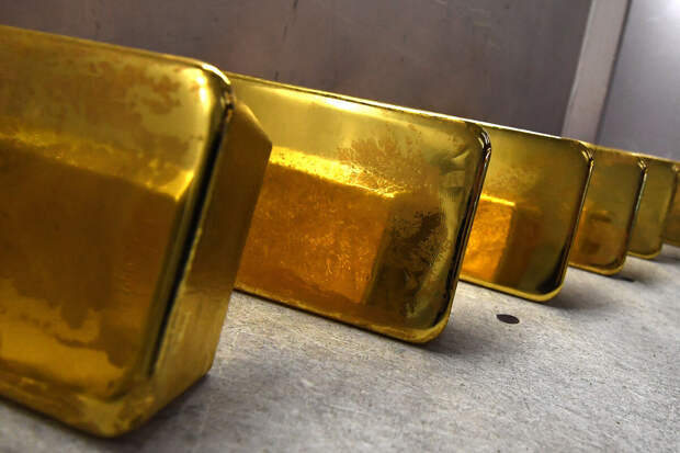 Акции крупных российских золотодобытчиков выросли из-за скачка цен на золото