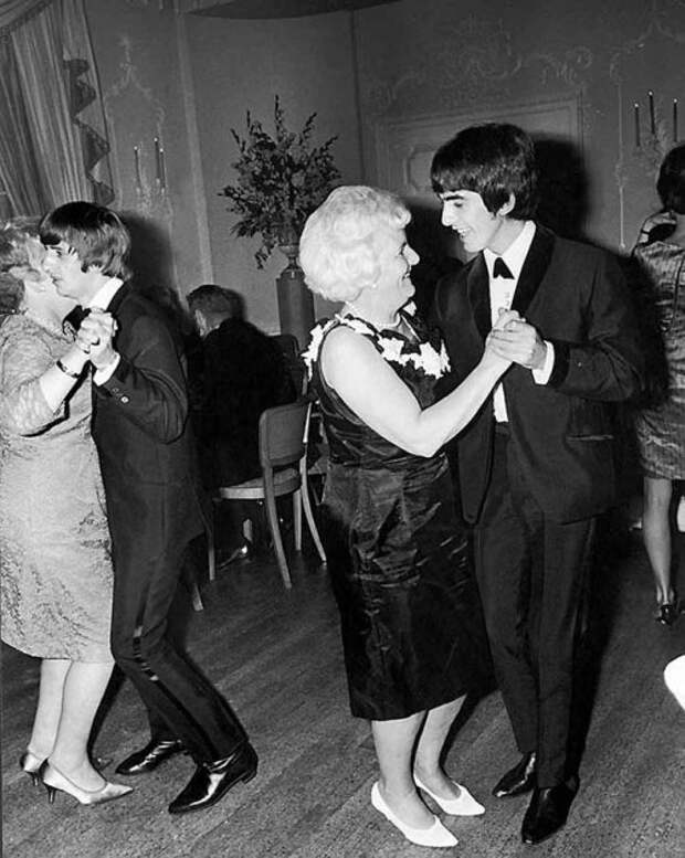 The Beatles в фотографиях (25 шт)