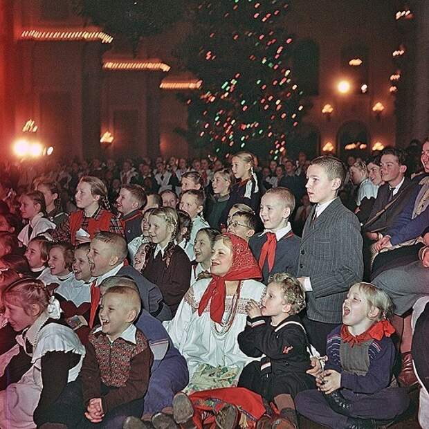 Новый год в СССР (подборка фотографий) СССР, Новый Год, Фотография, Дети, Дед Мороз, Подборка, Ностальгия, Зима, Длиннопост