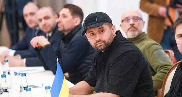 Резонансное интервью главы фракции «Слуга народа» Давида Арахамии телеведущей Наталье Мосейчук, в котором были...
