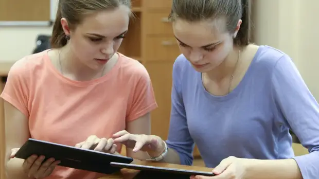 В Москве рассказали о грантах учителям за развитие проекта МЭШ