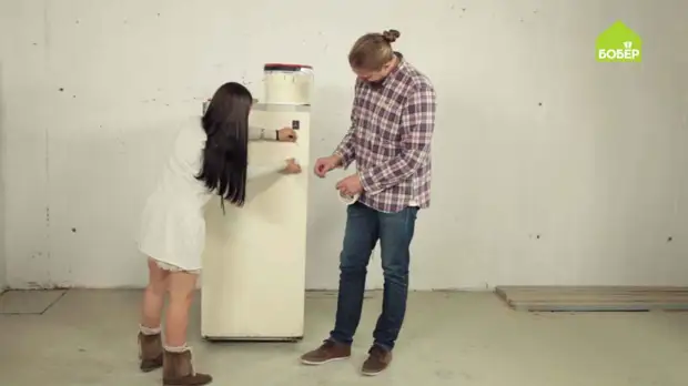 Перекрашиваем старый холодильник