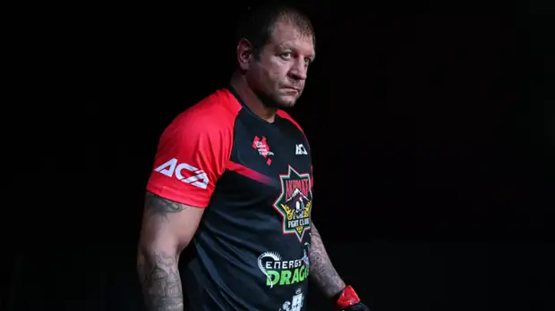 Емельяненко объяснил, почему согласился принять бой с Сантосом на коротком уведомлении