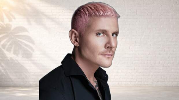 «Это моя вселенная!»: 41-летний Алекс Малиновский впервые показал дочь, но интрига с матерью девочки осталась