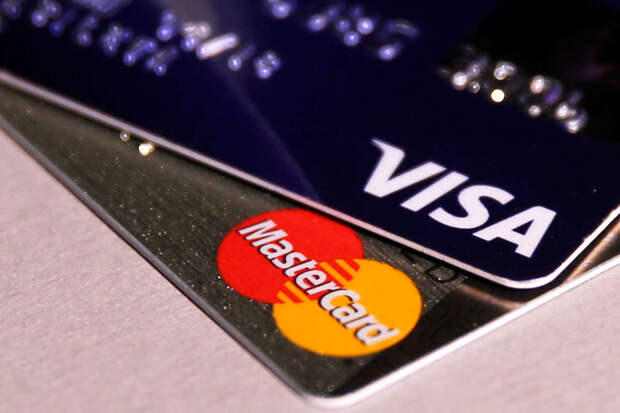 Финансист Валишвили: карты платежных систем Visa и Mastercard нужно заменить