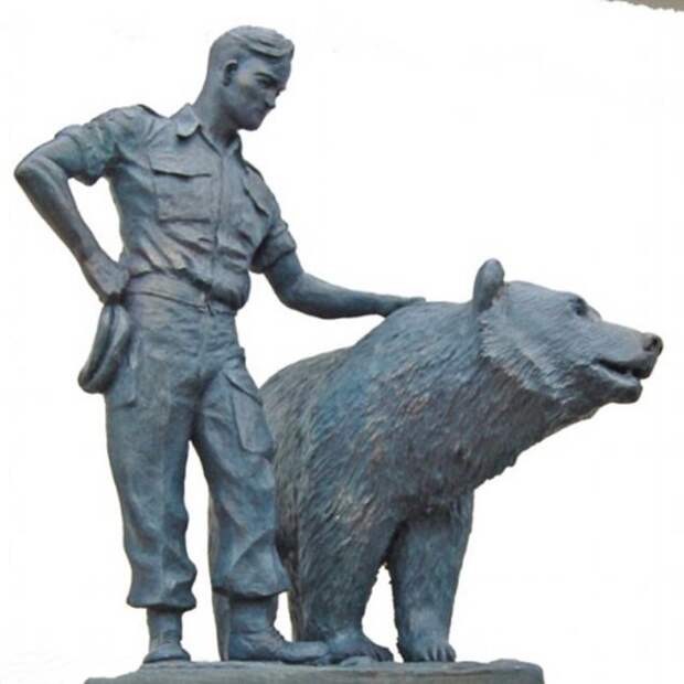 00-01e-wojtek-the-bear