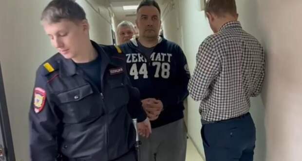 Сын приморского экс-депутата Лазарева заплатит за конфискованный у себя земельный участок