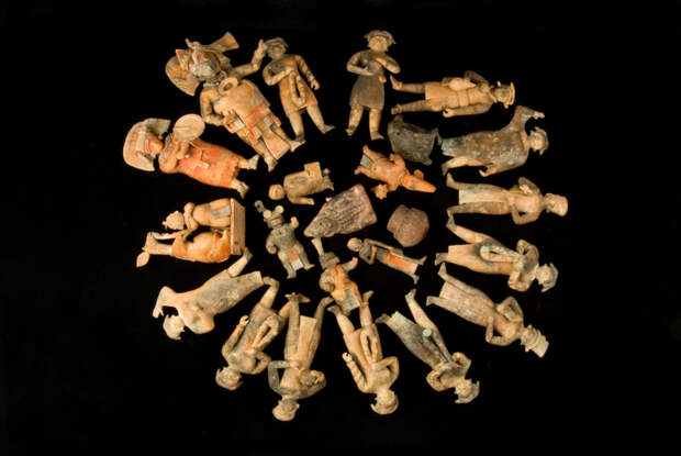 Керамическая фигурка майя  (6).jpg