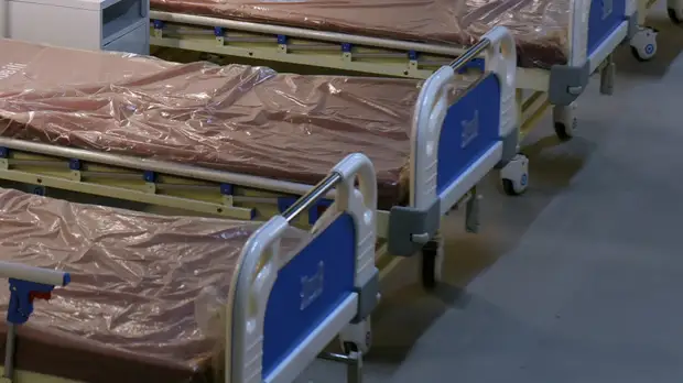 Власти Петербурга заявили о готовности развернуть дополнительные места для пациентов с COVID-19