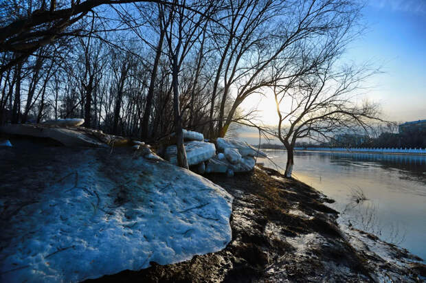 Вода поднимется на 2,5 метра: какие регионы ждет самое сильное половодье