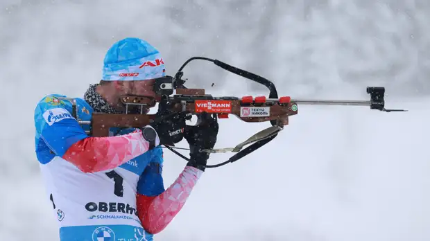 Майгуров прокомментировал три промаха Логинова на последнем рубеже