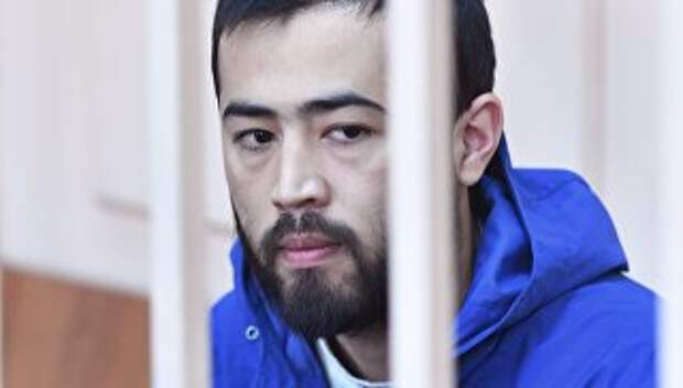 Подозреваемый в соучастии организации теракта в Петербурге Акрам Азимов в Басманном суде Москвы. 20 апреля 2017