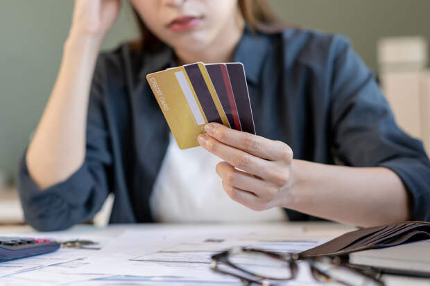 Юрист Константинова: оформление чужой карты на себя может испортить вам жизнь