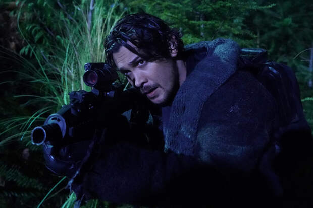 Bob Morley, The 100 | Photo Credits: Sergei Bachlakov, Sergei Bachlakov/The CW