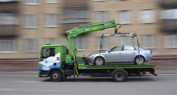 За отказ вернуть автомобиль с эвакуатора предложено штрафовать на 20 тысяч рублей. "За Рулем" www.zr.ru За отказ вернуть автомобиль с эвакуатора предложено штрафовать на 20 тысяч рублей