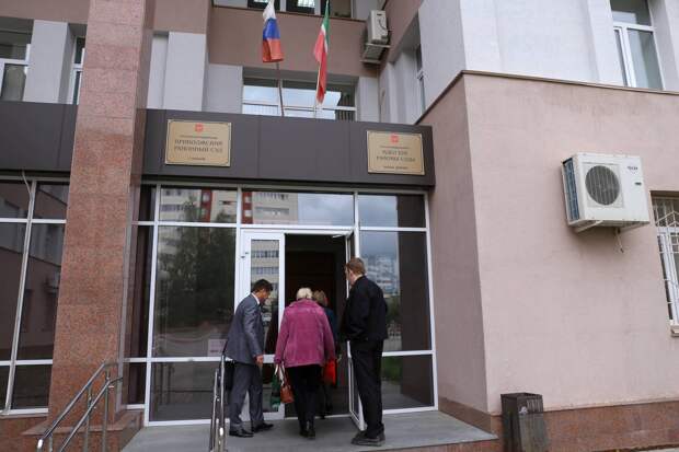 «Жертв обвиняли в пособничестве Украине и выманивали их сбережения»: в Казани судят очередных курьеров мошенников