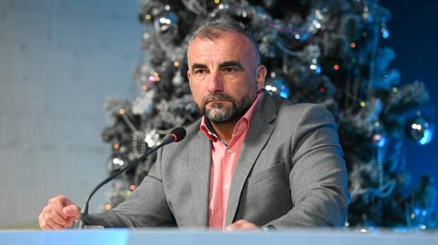 Тхостов жираслан хажкелович. Директор 369. Директор 369. Директор 369. Директор лицея 369.