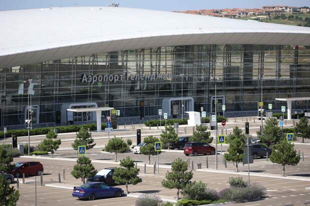 Аэропорт популярного курортного города России перестал принимать самолеты