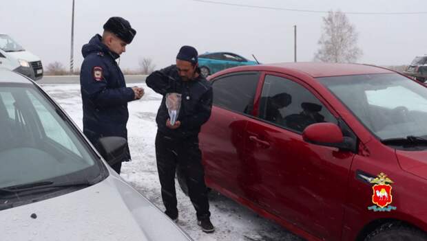 Ничего не поделаешь: получил гражданство – значит, появились не только права, но и обязанности//Стоп-кадр оперативного видео ГУ МВД по Челябинской области//t.me/gumvd74