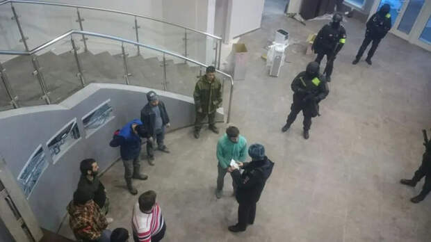 Число мигрантов в России сократилось на 10% за год