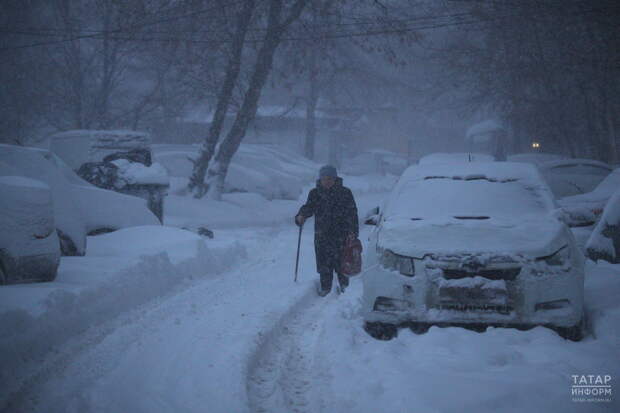 Метели с ухудшением видимости, снегопады и гололед вновь ожидаются в Татарстане