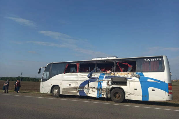МВД: попавший в ДТП на Кубани автобус вез жителей Московской и Тульской областей