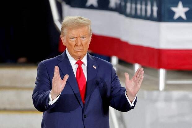 Дональд Трамп: "За малую часть того, что мы тратим на Украину, мы могли бы позаботиться о каждом бездомном ветеране в Америке". Фото: Reuters