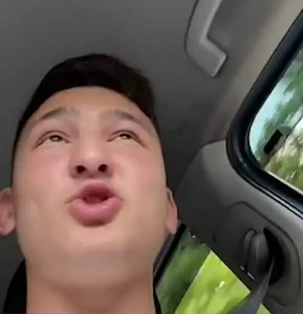 Самандр вновь оказался в России. Собрал группу единомышленников, которые решили спасать россиян от плохих причесок