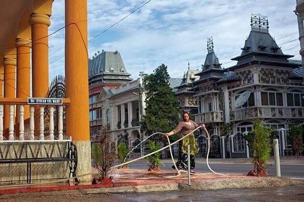 Простая жизнь цыганских миллионеров из города Бузеску барон, бузеску, роскошь, цыгане