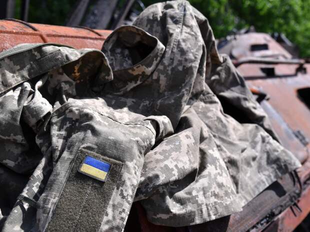 Украинцы не хотят оказаться в рядах ВСУ, потому что прекрасно понимают, что их безоружными...
