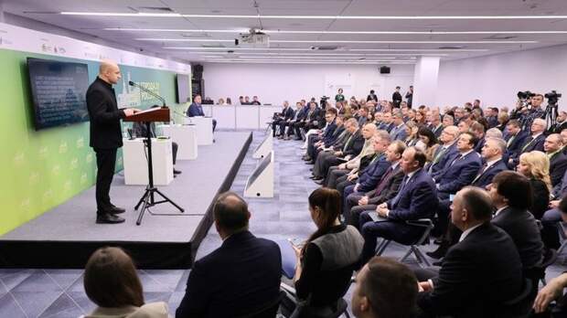 Жога рассказал мэрам, как сделать города удобнее для участников СВО и их родных