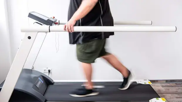 Гастроэнтеролог рекомендовала людям с проблемами ЖКТ не есть суп